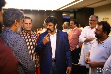 TSR Felicitates Gautamiputra Satakarni Team